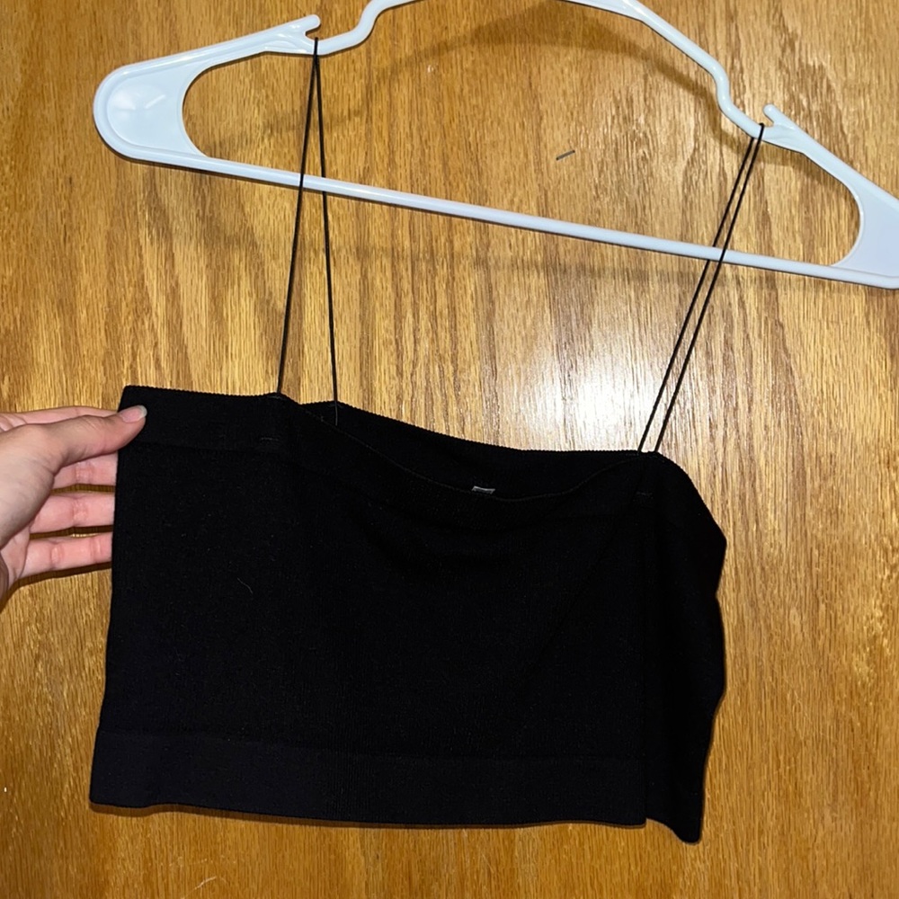 Black ribbed crop top